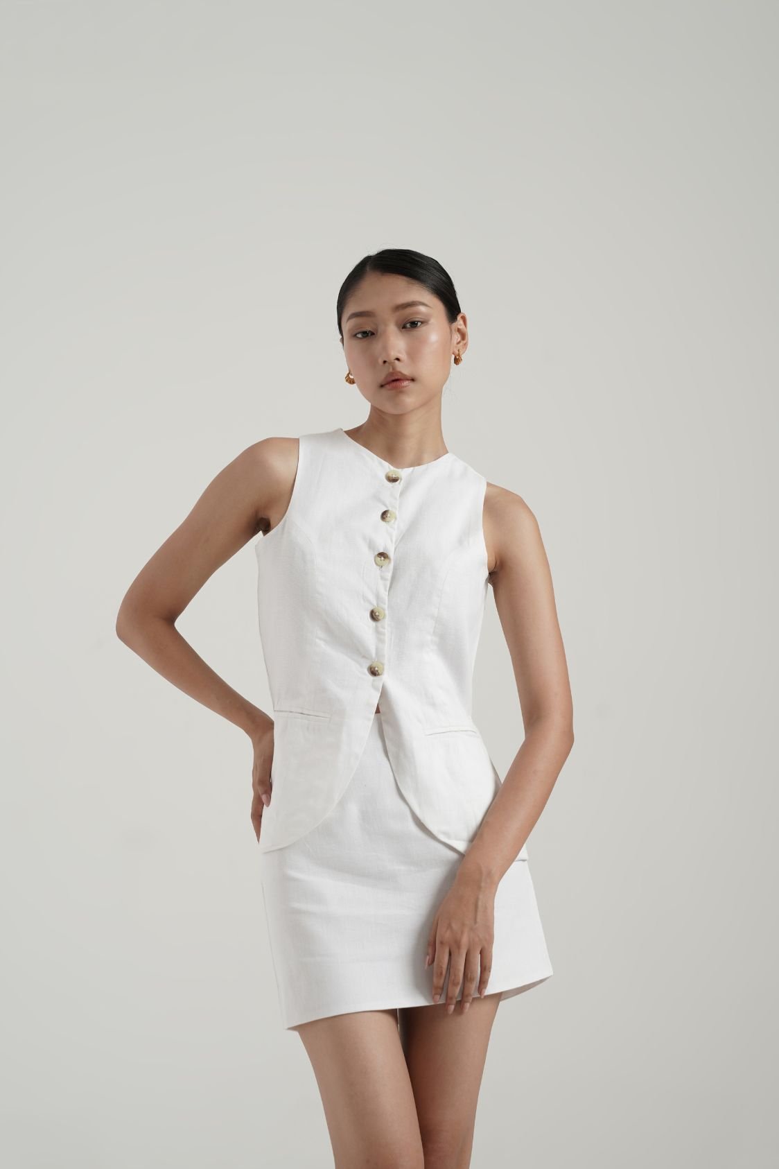 Poise White waistcoat set - Image 2